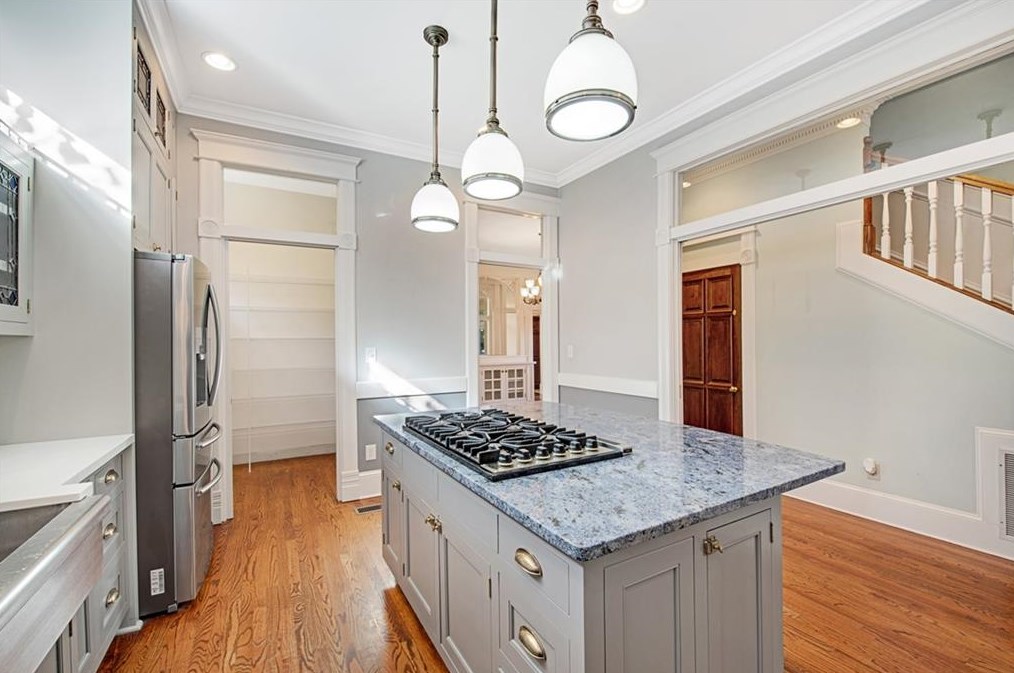 80 Waddell St, Atlanta GA  30307-2465 exterior