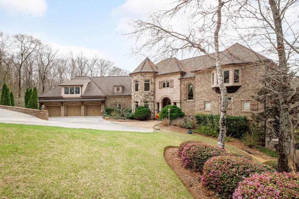104 Forest Pl, Forsyth, GA 31029