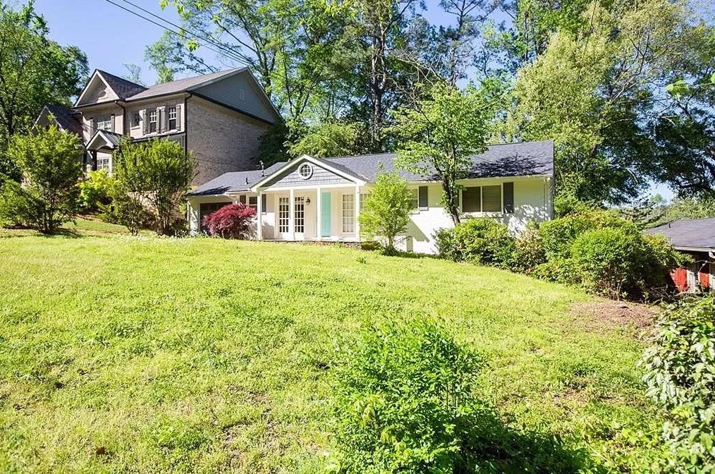 1767 Warren Ct, Atlanta GA  30318-1457 exterior