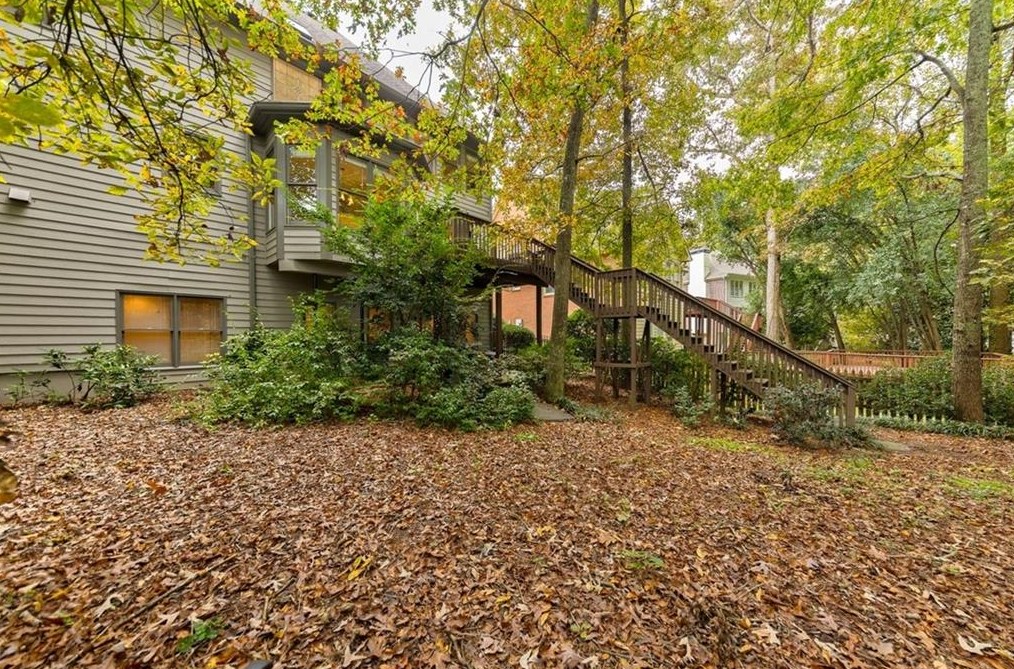 1142 Waldorfs Ct, Decatur GA  30033-3439 exterior