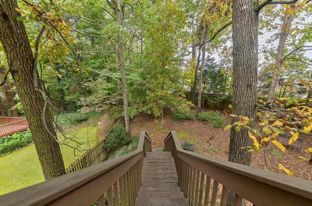 1142 Waldorfs Ct, Decatur GA  30033-3439 exterior