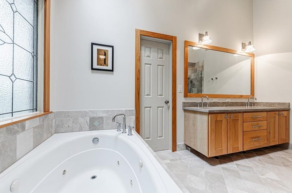 1142 Waldorfs Ct, Decatur GA  30033-3439 exterior