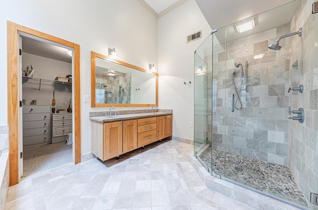 1142 Waldorfs Ct, Decatur GA  30033-3439 exterior