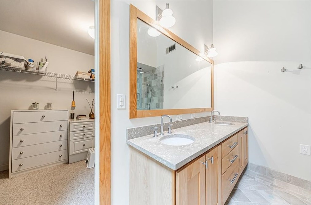 1142 Waldorfs Ct, Decatur GA  30033-3439 exterior