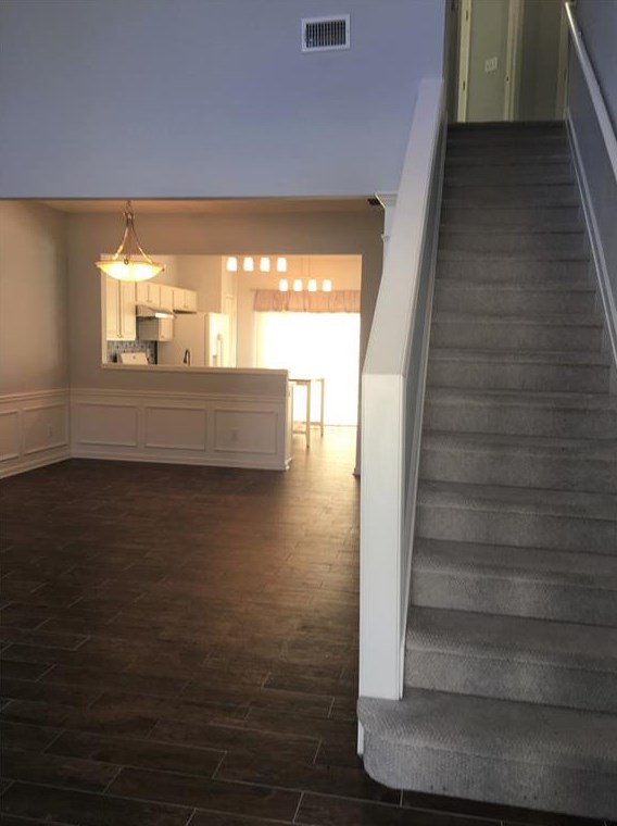 6004 Falling Water Ct, Roswell, GA 30076