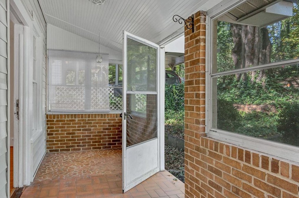 118 Hickory St, Decatur GA 30032 exterior