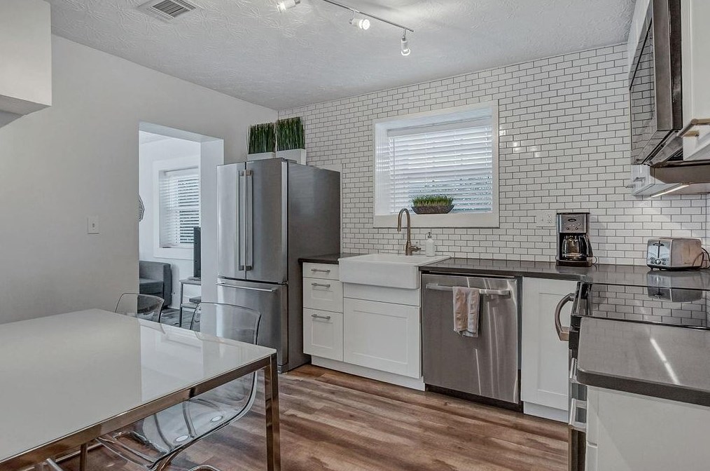 118 Hickory St, Decatur GA 30032 exterior