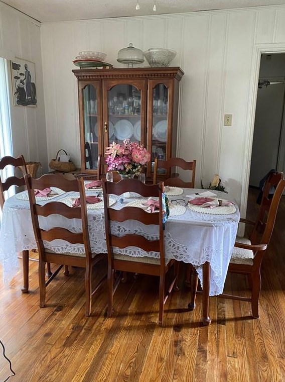 2022 Cook Rd, Decatur GA  30032-6242 exterior