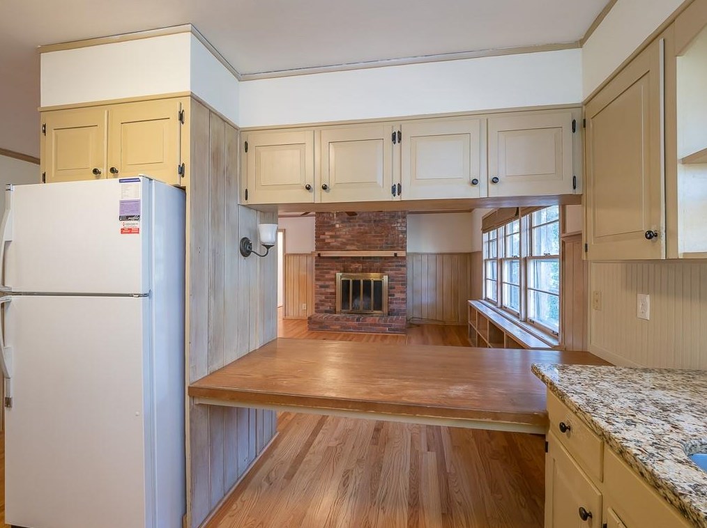 6560 Williamson Dr, Atlanta GA  30328-3340 exterior