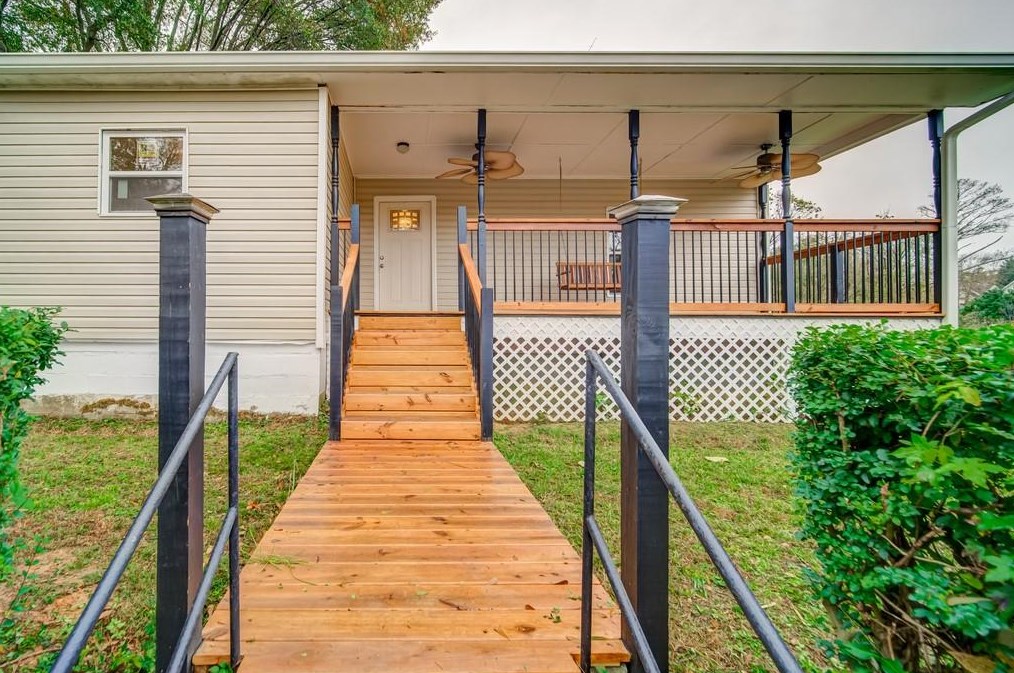 341 Spring St, Dallas, GA 30132-4286