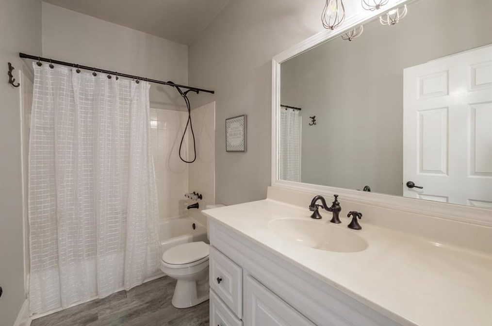 10410 Groomsbridge Rd, Alpharetta GA 30022-6029 exterior