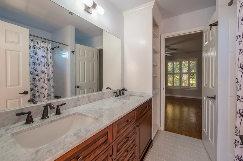 10410 Groomsbridge Rd, Alpharetta GA 30022-6029 exterior