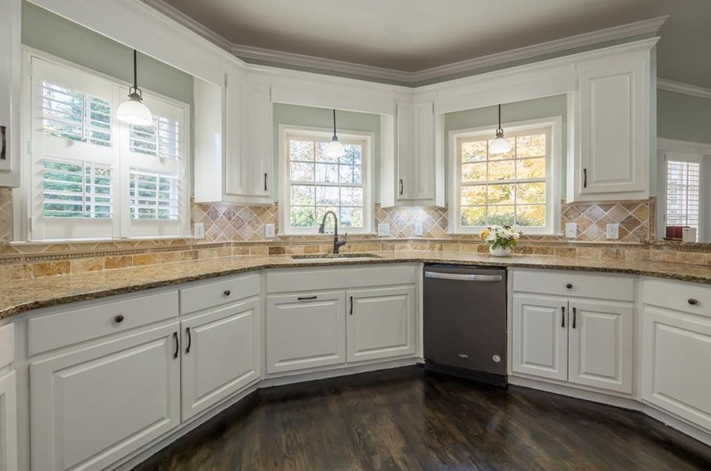 10410 Groomsbridge Rd, Alpharetta GA 30022-6029 exterior