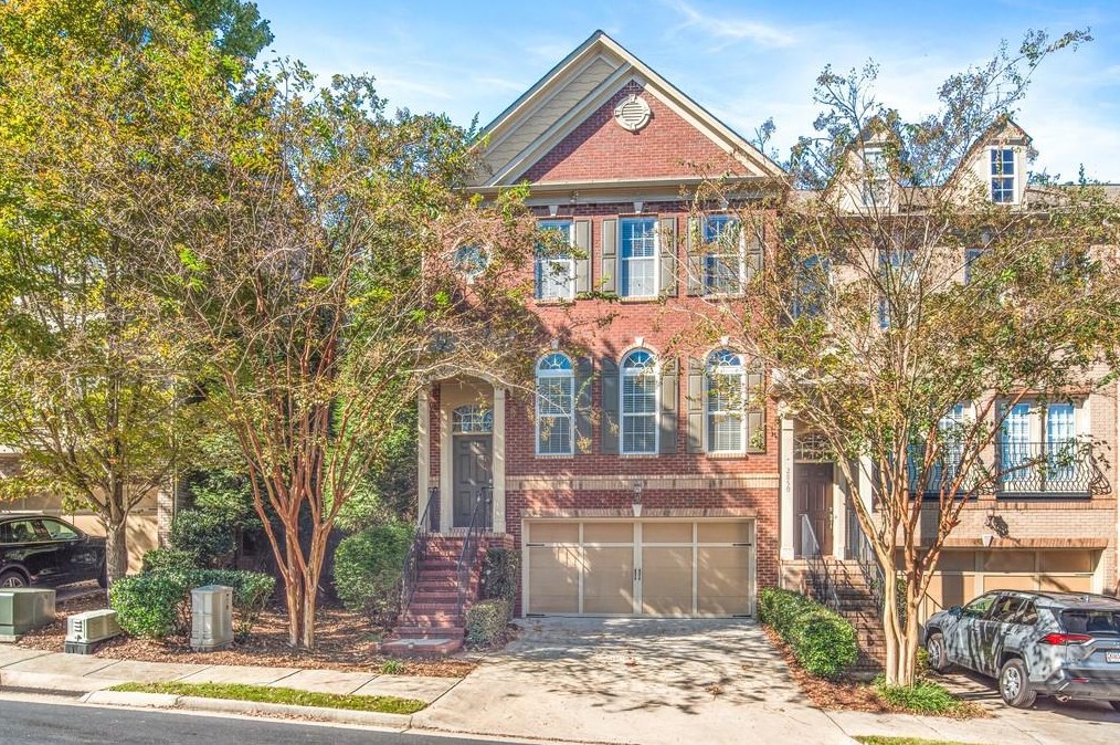 2848 Overlook Ct, Atlanta, GA 30324-7503