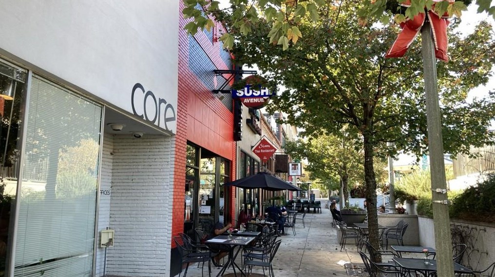 5 Highgate Trl, Decatur GA 30030-1334 exterior