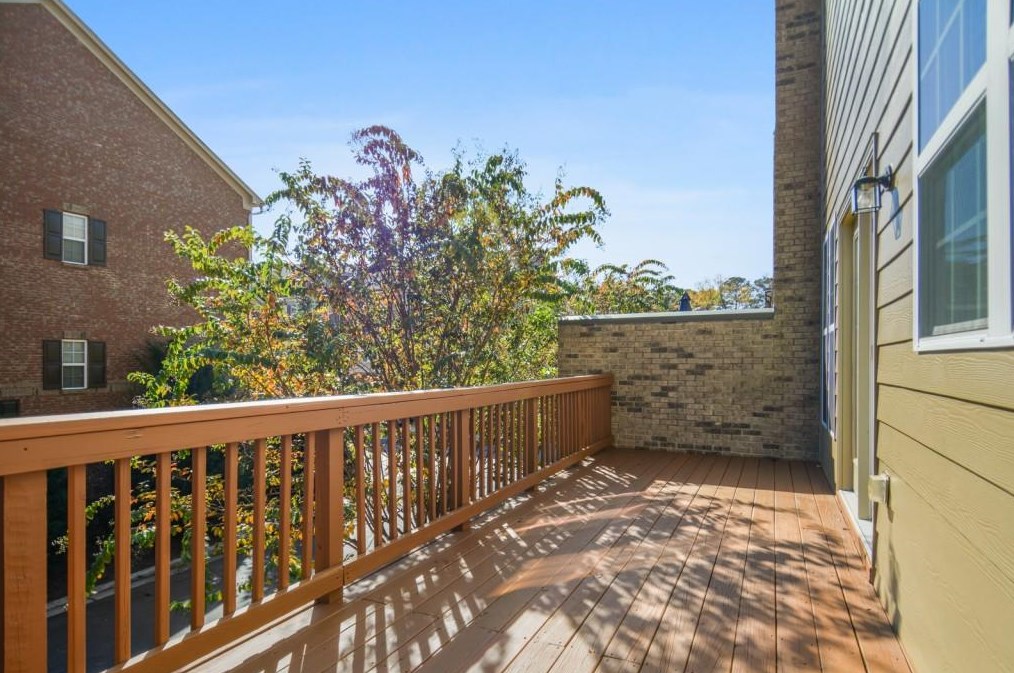 5 Highgate Trl, Decatur GA 30030-1334 exterior