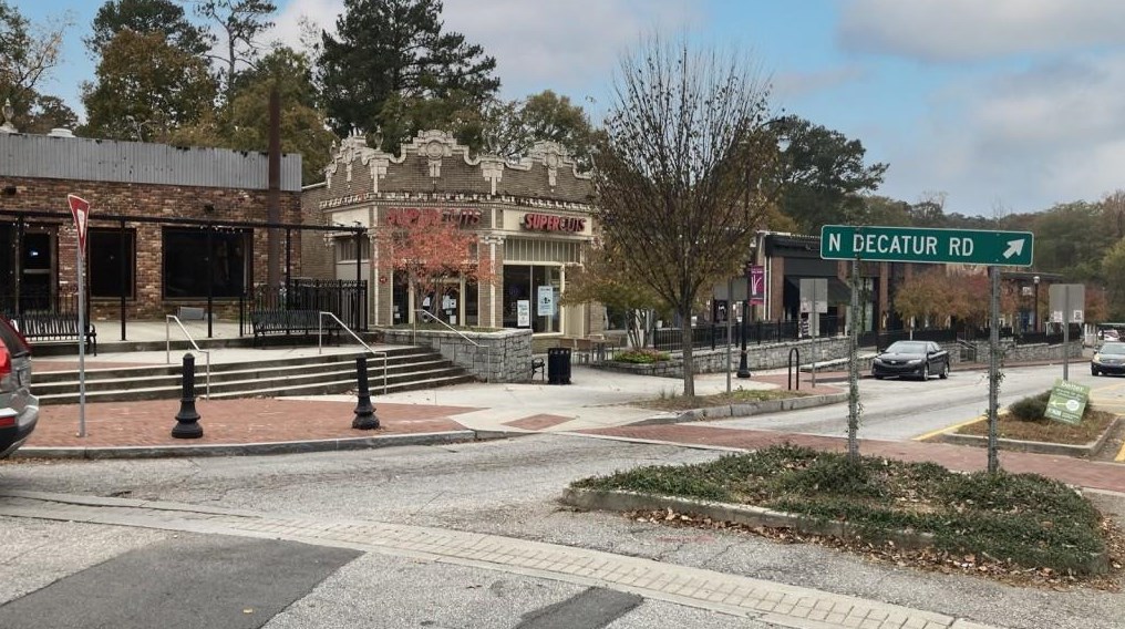 5 Highgate Trl, Decatur GA 30030-1334 exterior