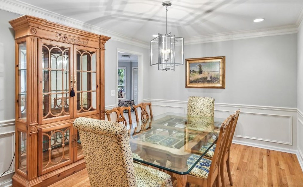 3803 Watkins Pl, Atlanta GA  30319-1828 exterior