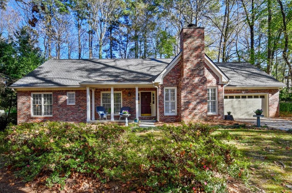 3803 Watkins Pl, Atlanta GA  30319-1828 exterior
