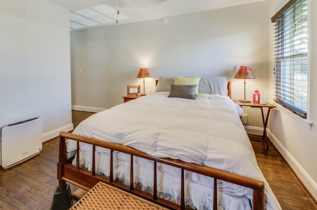 1835 Winthrop Dr, Atlanta GA  30316-1713 exterior