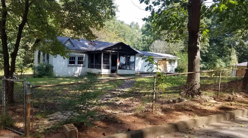 2676 Old Toney Rd, Ellenwood, GA 30294
