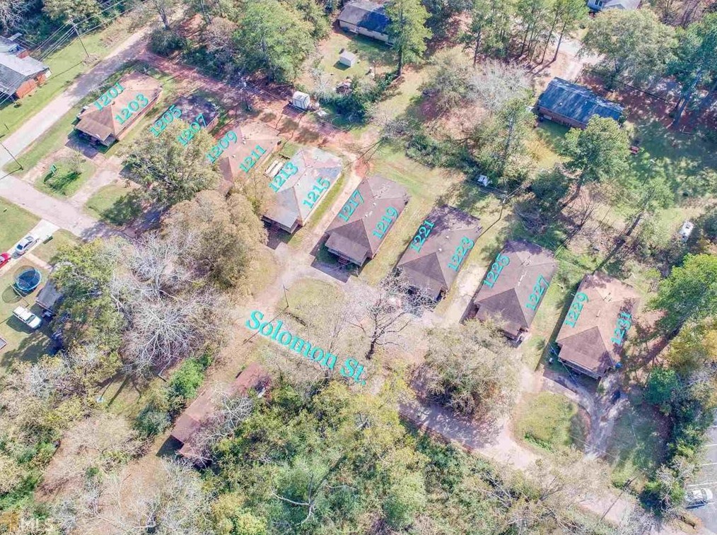 1201 Solomon St, Thomaston, GA 30286