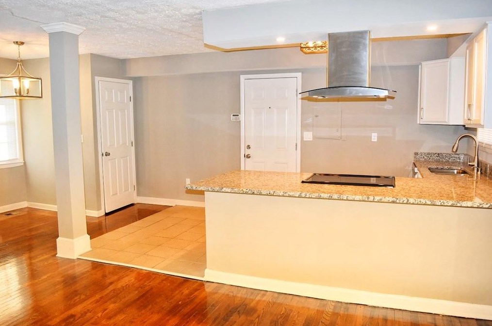 2042 Barberrie Ln, Decatur GA 30032-3918 exterior