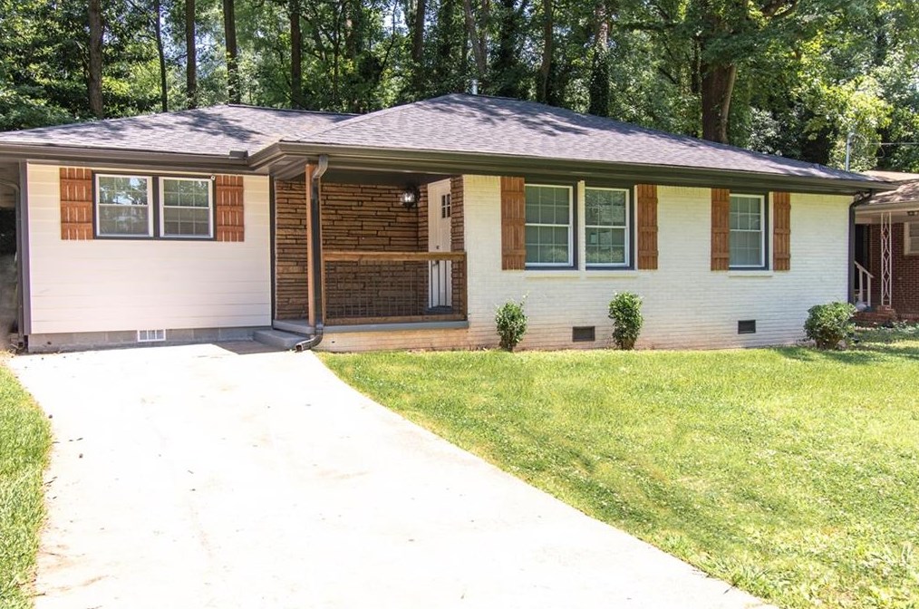 2862 Monterey Dr, Decatur, GA 30032-3528