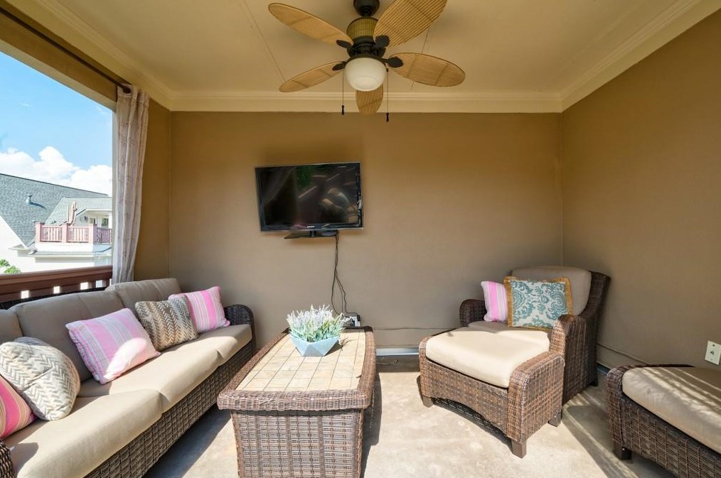 1353 Vlg Park Dr, Atlanta GA 30319-3480 exterior