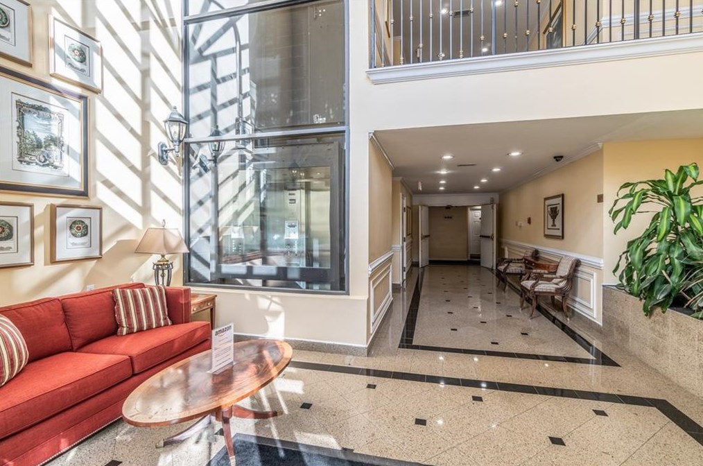 4215 Pine Heights Dr, Atlanta, GA 30324-2849