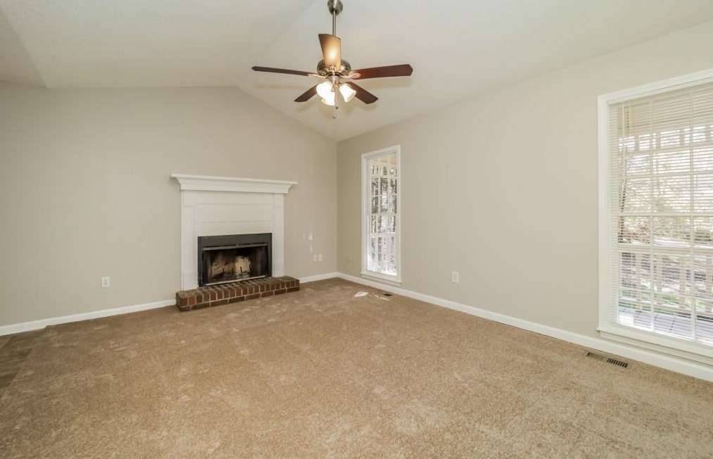 206 Peach Crossing Dr, Dallas, GA 30132