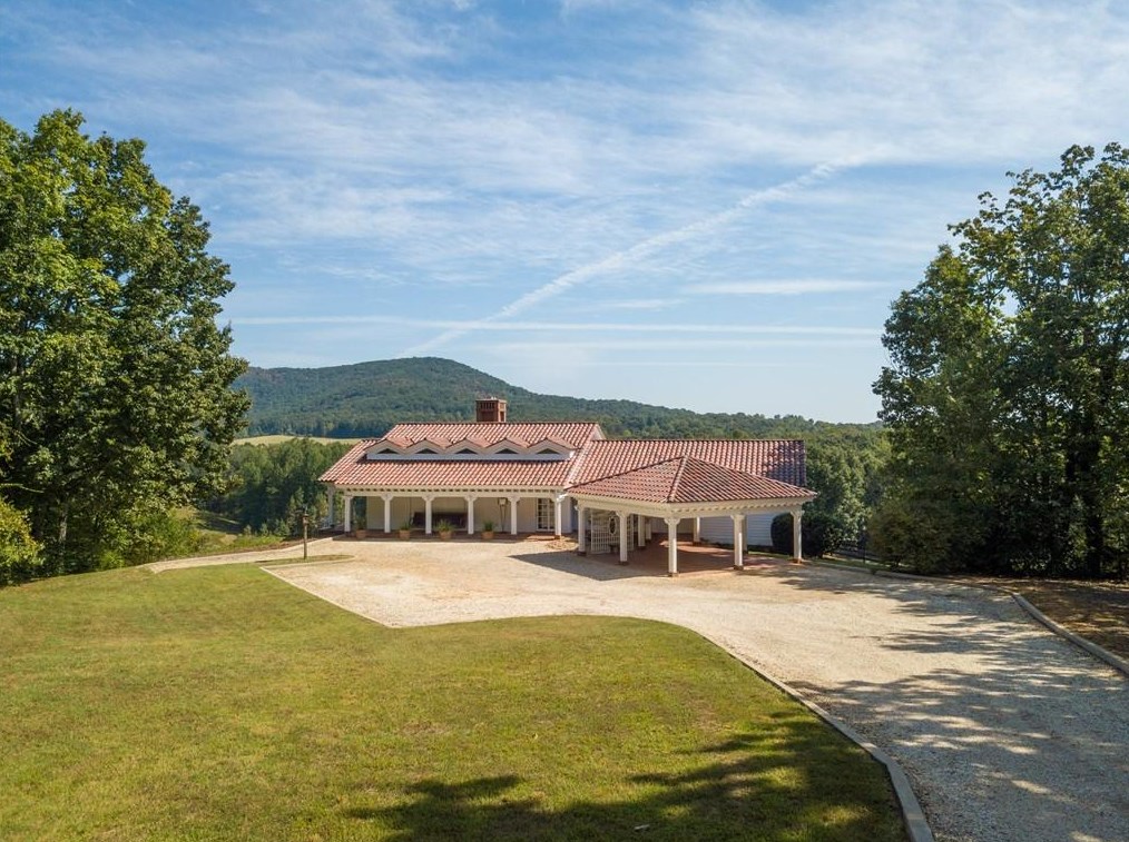 6625 Holly Springs Rd, Clermont, GA 30527-1655