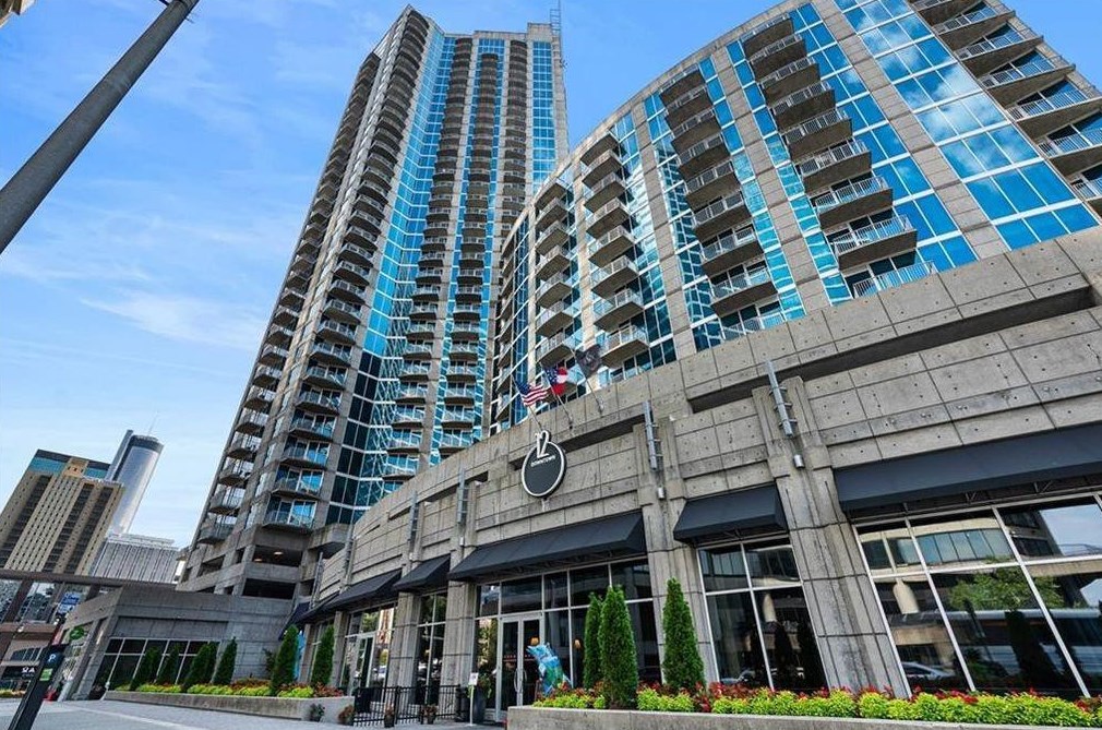 400 Peachtree St, Atlanta GA  30308-3505 exterior