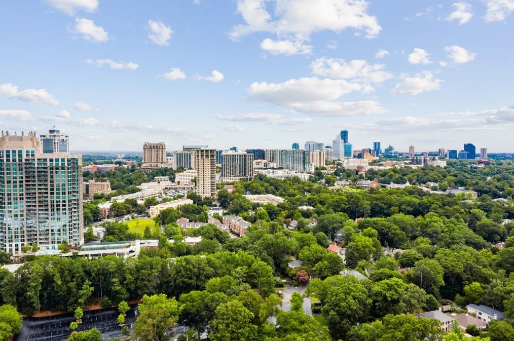 2575 Peachtree Rd, Atlanta GA  30305-5638 exterior
