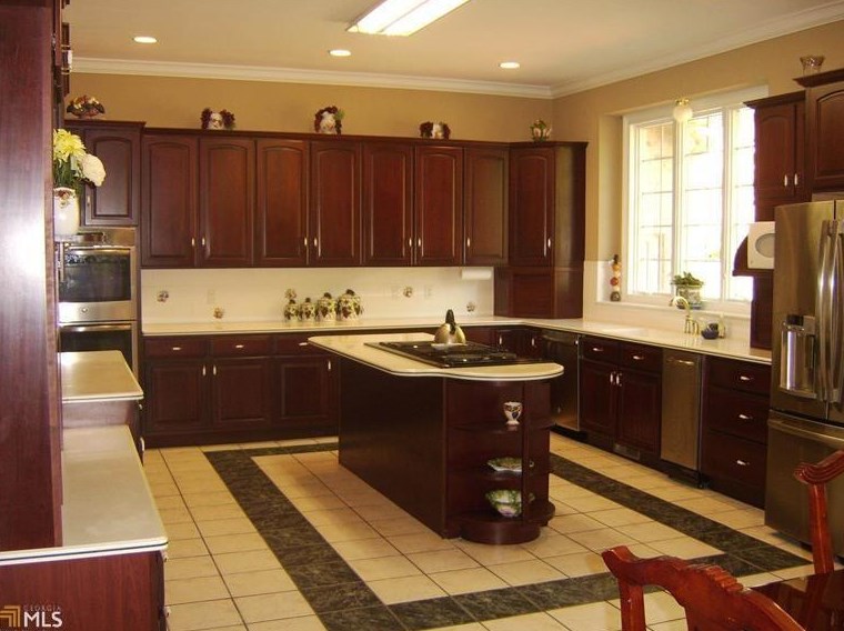 15 Trent Dr, Rome, GA 30161-8025