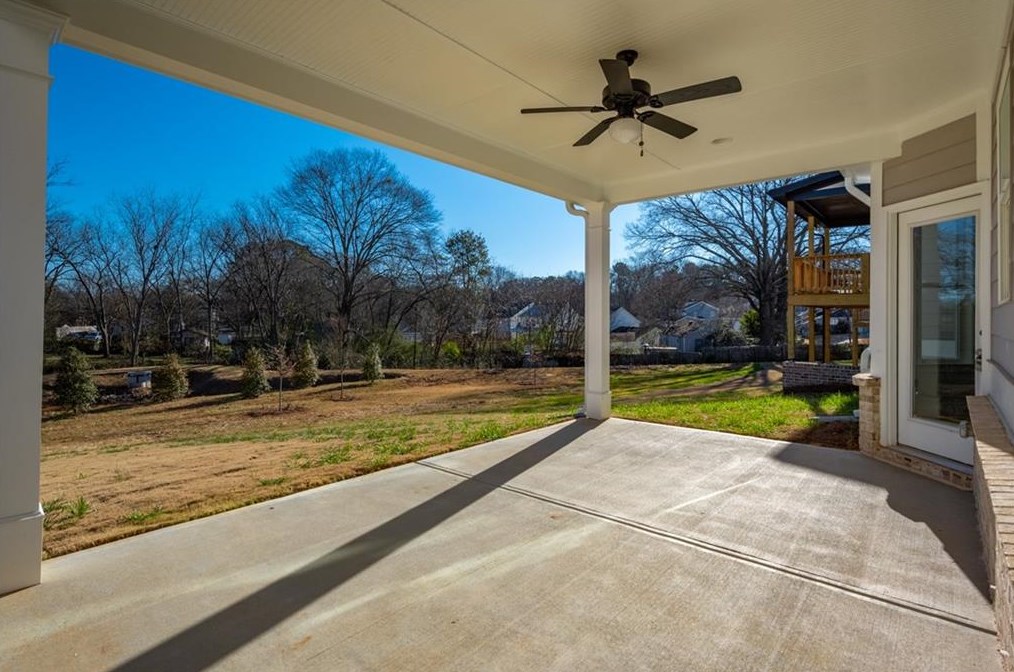 2477 Dixie Ave, Smyrna GA  30080-0021 exterior
