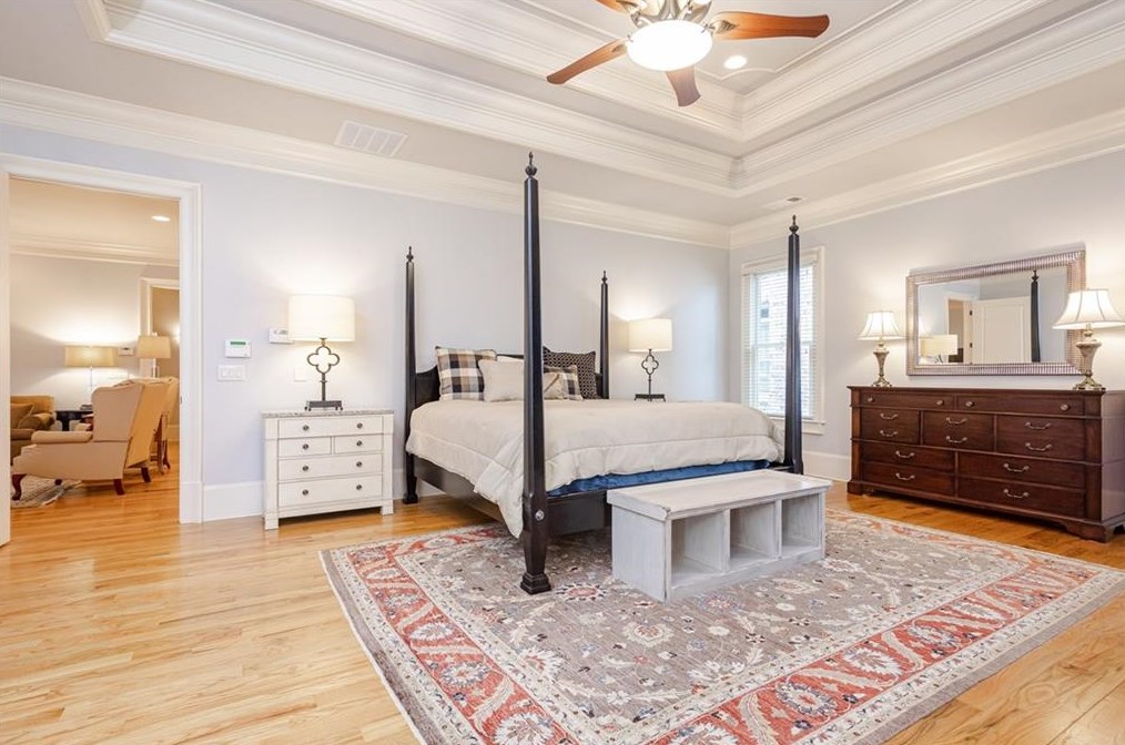 3174 Silver Lk Dr, Atlanta GA 30319-2344 exterior