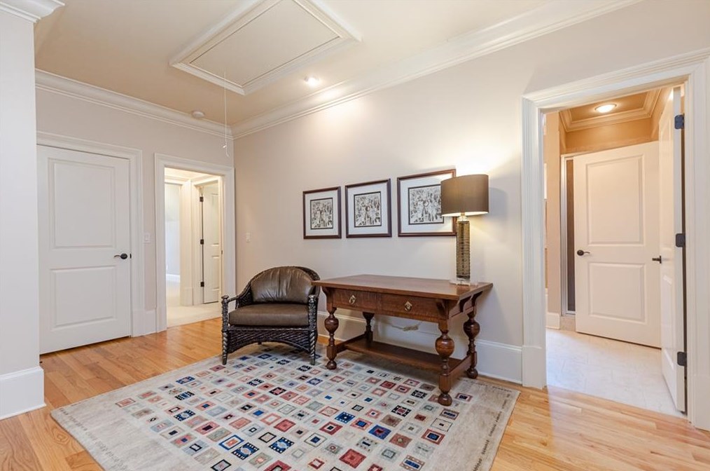 3174 Silver Lk Dr, Atlanta GA 30319-2344 exterior