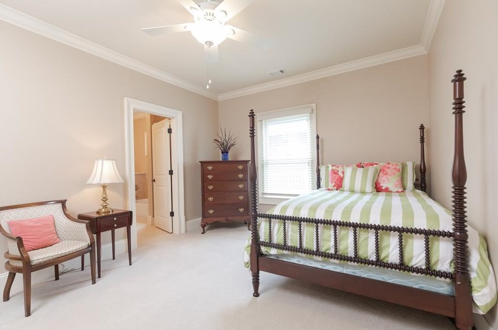 3174 Silver Lk Dr, Atlanta GA 30319-2344 exterior