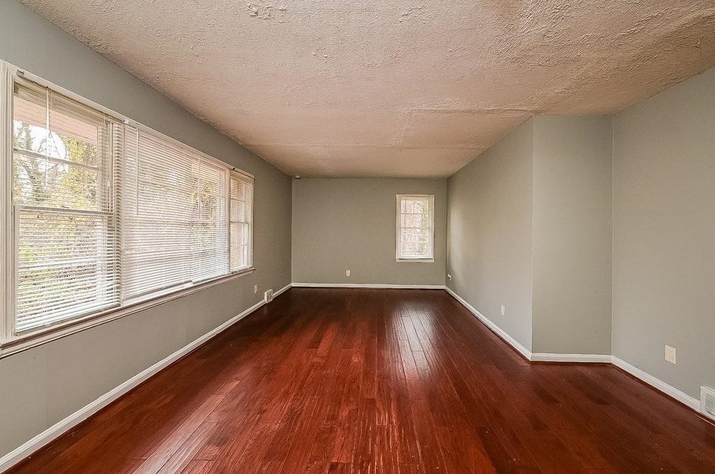 3565 Glenwood Rd, Decatur, GA 30032