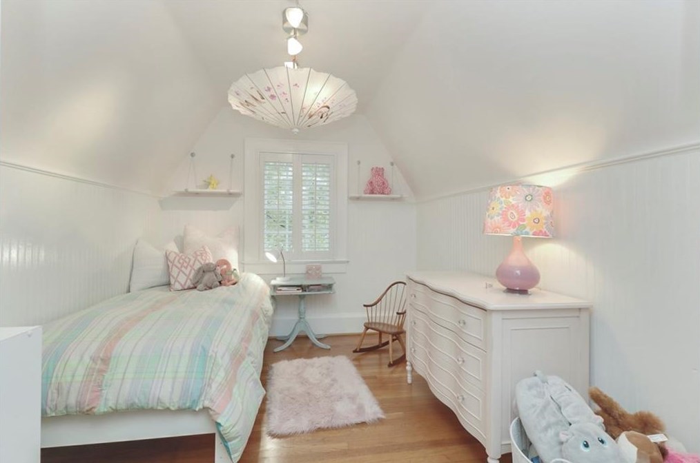 1728 Noble Dr, Atlanta GA 30306-3141 exterior