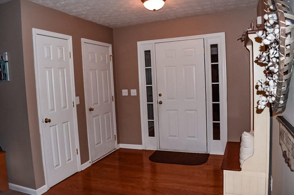 66 Oak Bluff Ct, Dallas, GA 30157-1237