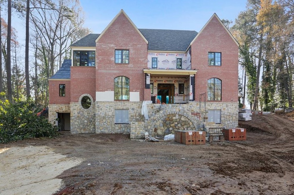 344 Lake Forrest Ln Ne, Atlanta, GA 30342