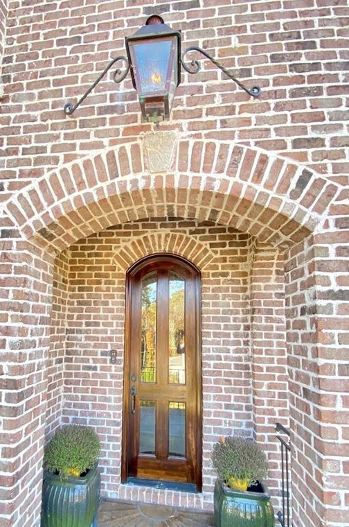 4026 Whittington Dr, Atlanta GA  30342-4208 exterior