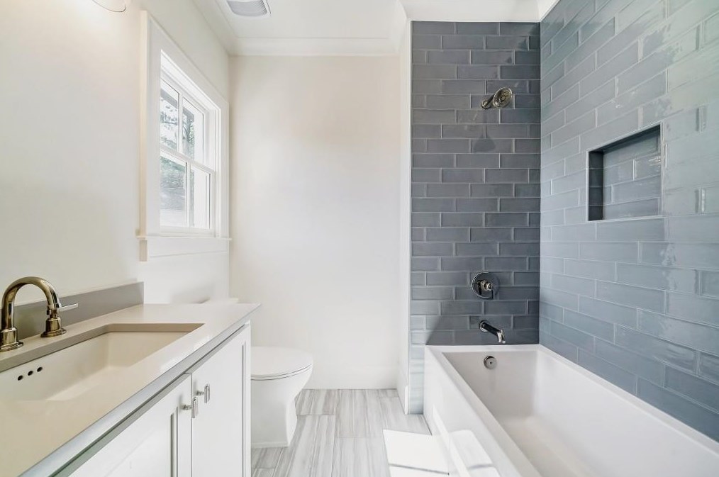 1783 Noble Dr, Atlanta GA 30306-3140 exterior