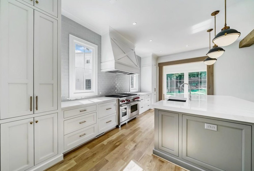 1783 Noble Dr, Atlanta GA 30306-3140 exterior