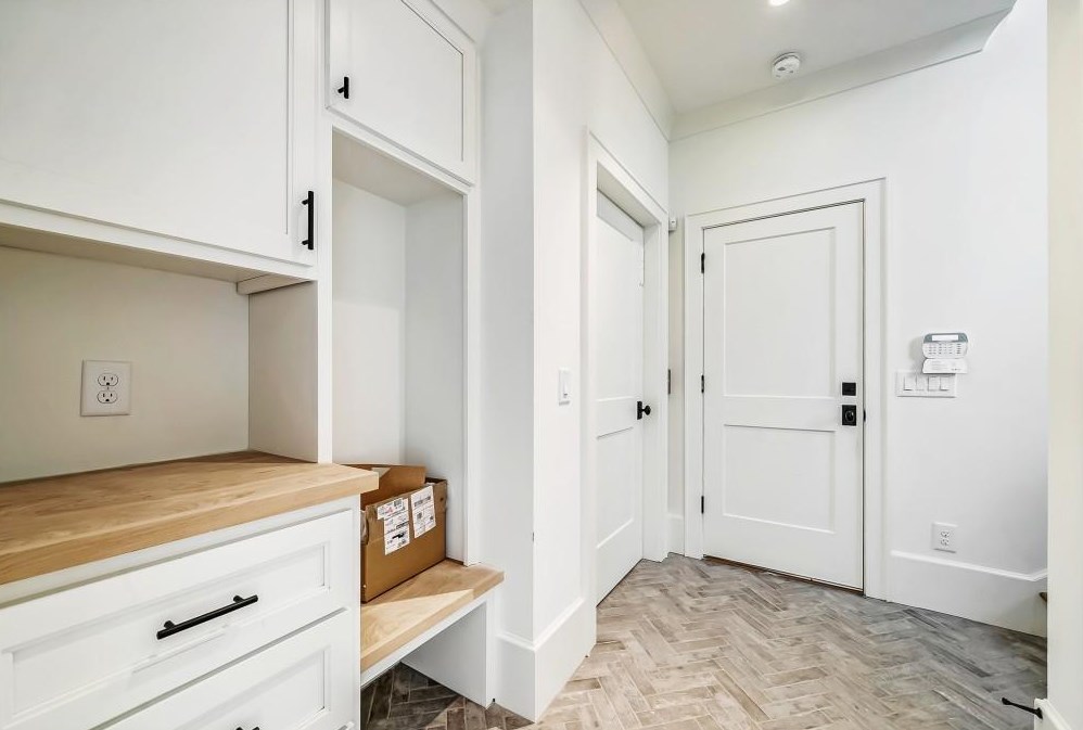 1783 Noble Dr, Atlanta GA 30306-3140 exterior