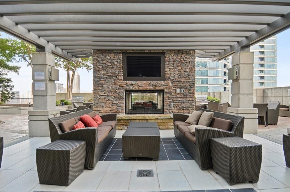 855 Peachtree St, Atlanta GA  30308-1218 exterior