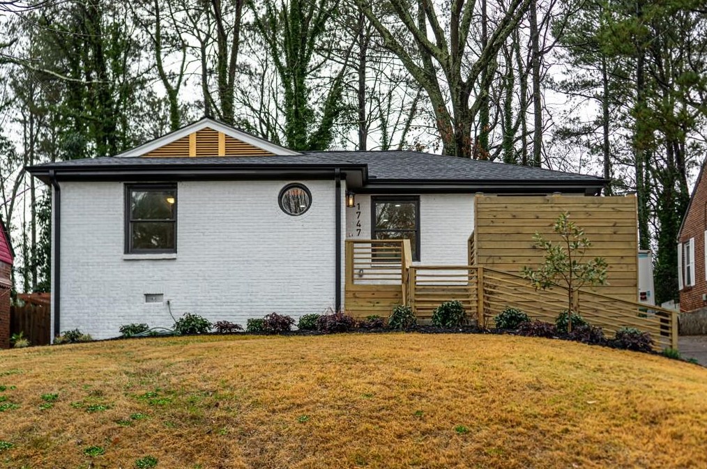 1747 Stokes Ave, Atlanta GA  30310-1525 exterior
