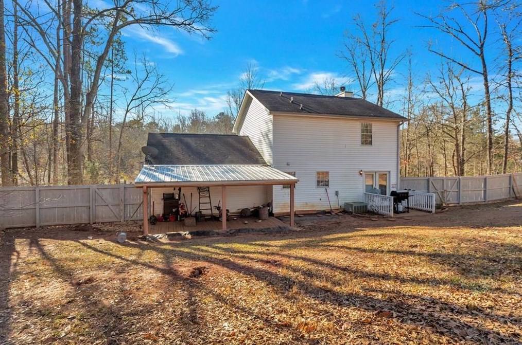 239 River Chase Dr, Athens, GA 30605-4568